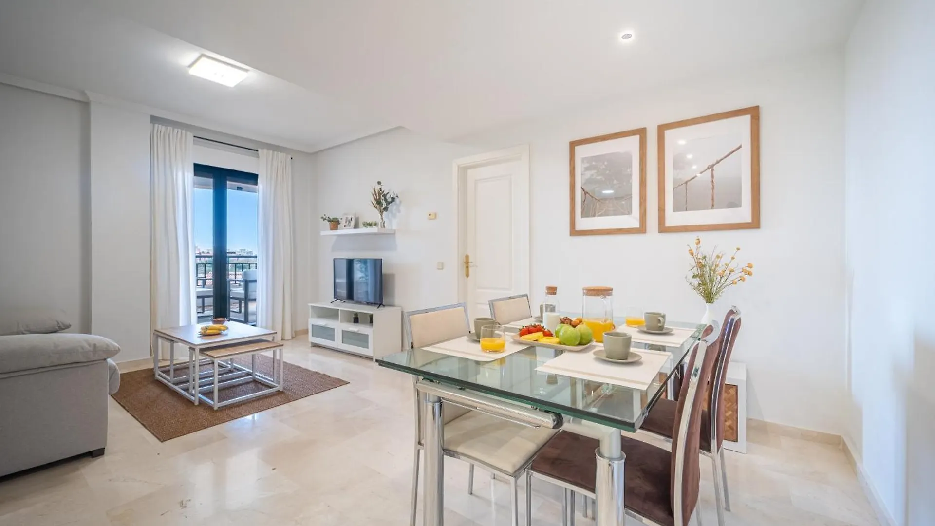 Wonderful Golf & Beach Apartment With Front Seaview And Pool Benalmádena 0*,  Espanha