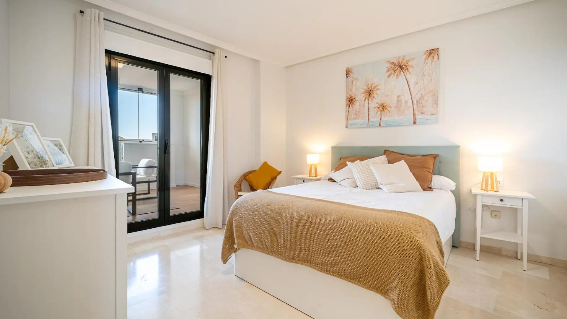 Wonderful Golf & Beach Apartment With Front Seaview And Pool Benalmádena