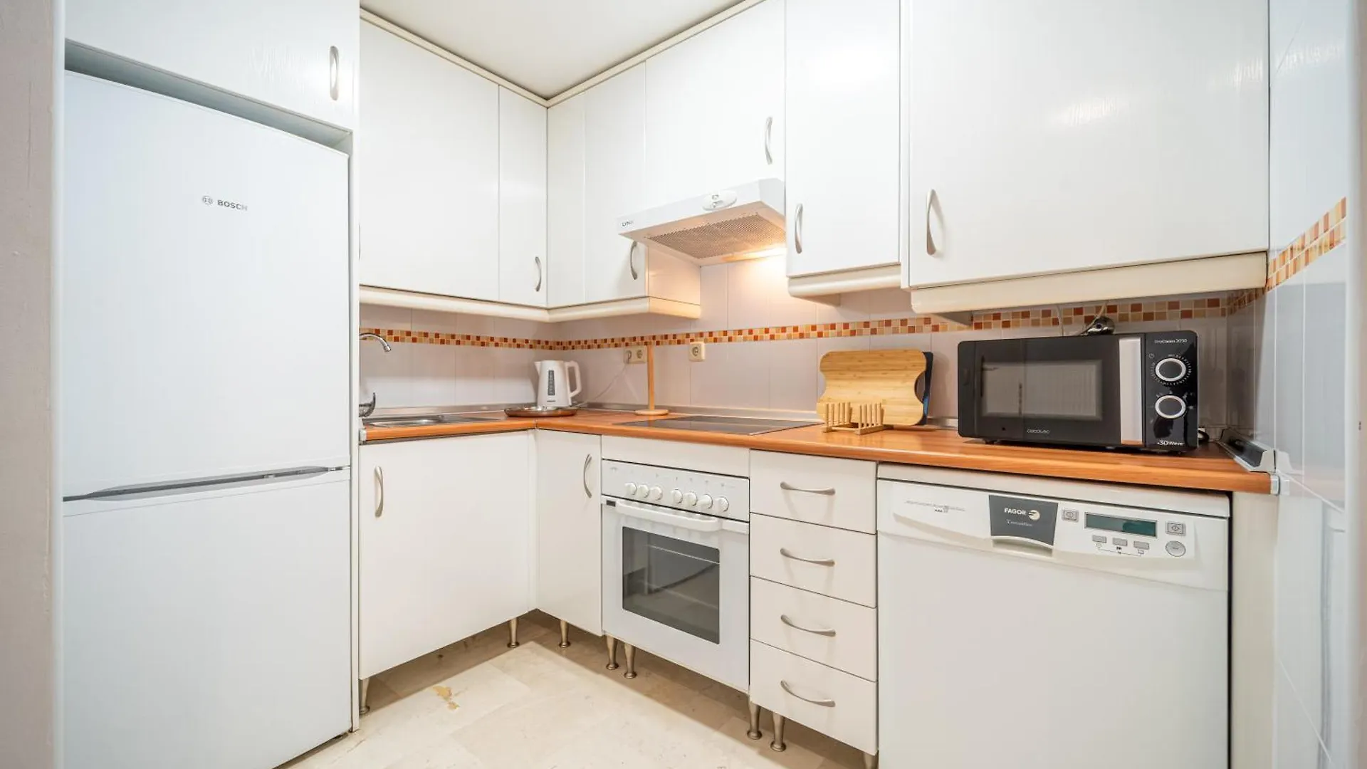 Wonderful Golf & Beach Apartment With Front Seaview And Pool Benalmádena 0*,